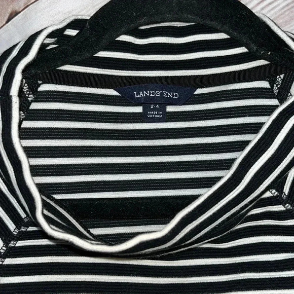LANDS END size xs top - Picture 2 of 2